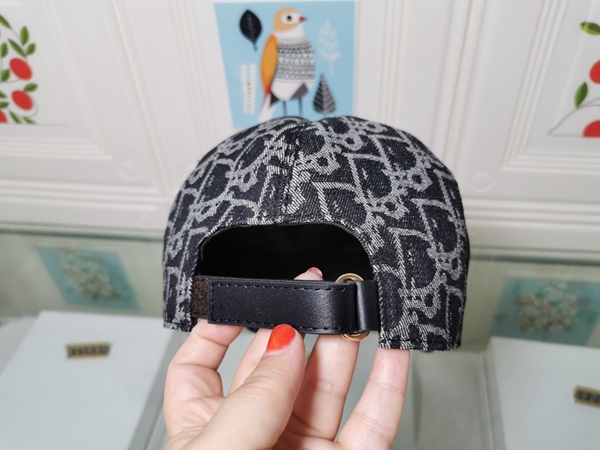 ブランド帽子内部構造